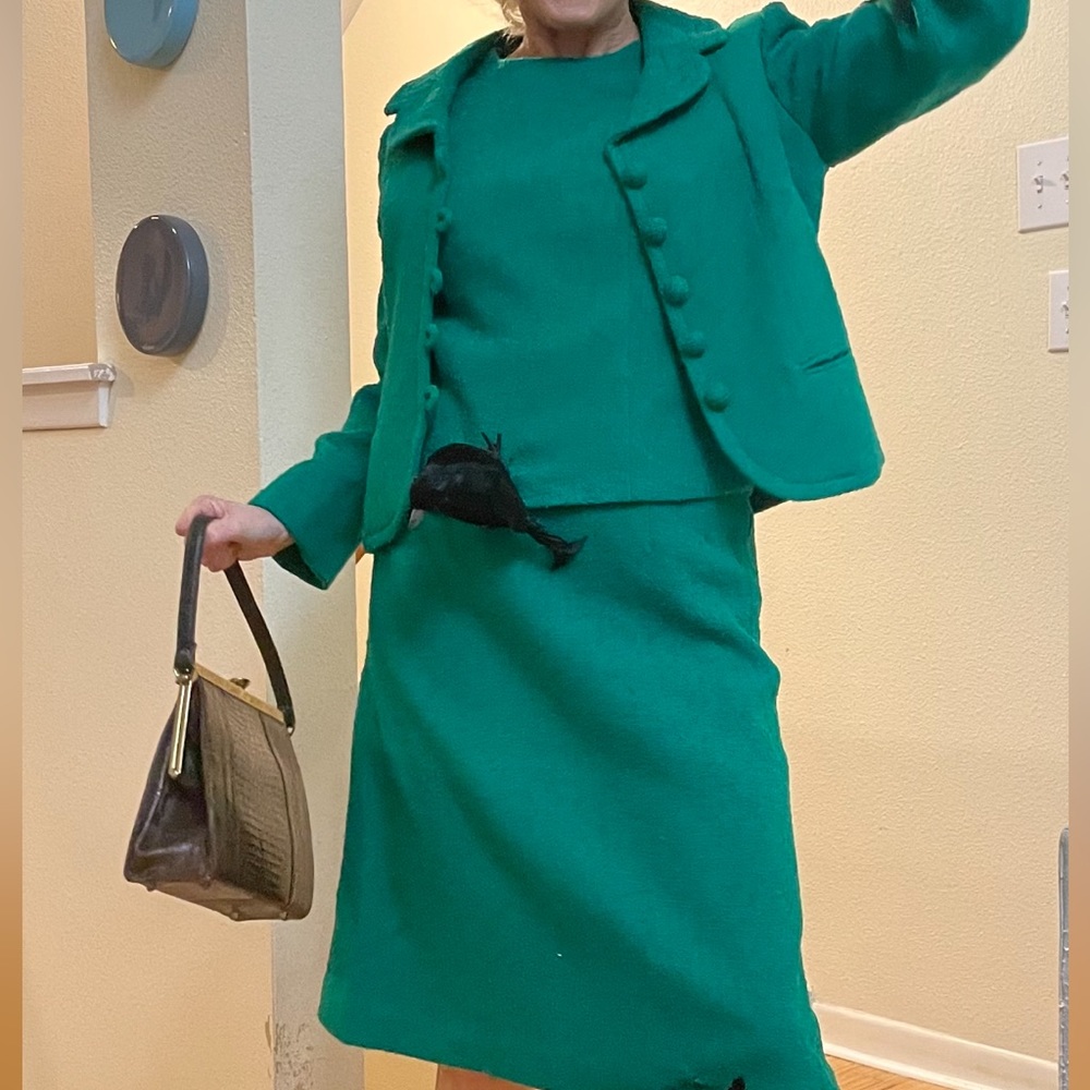 Vintage 60s Jr Scene Glenhaven Jackie-O Skirt Suit. Perfect for Halloween.